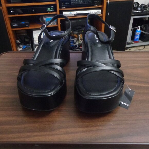 Torrid  Strappy Flatform Wedge13 WW - Picture 2 of 8